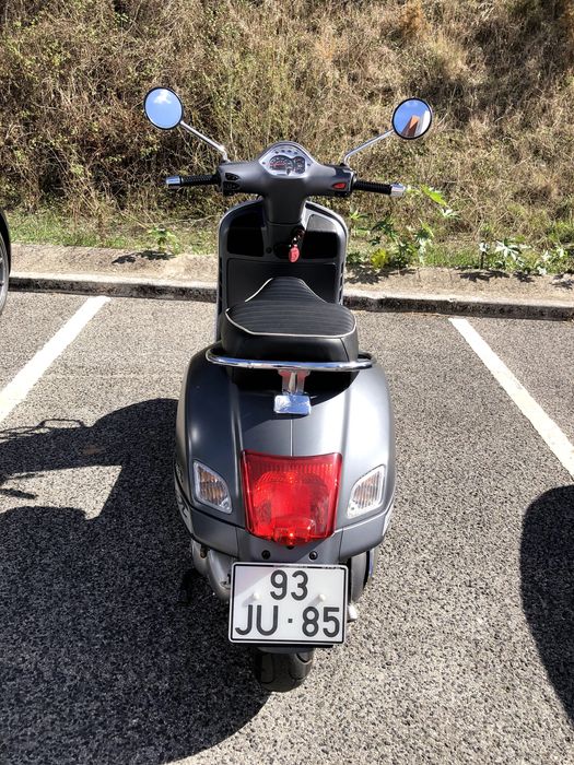 Vespa 300 GTS Super Sport