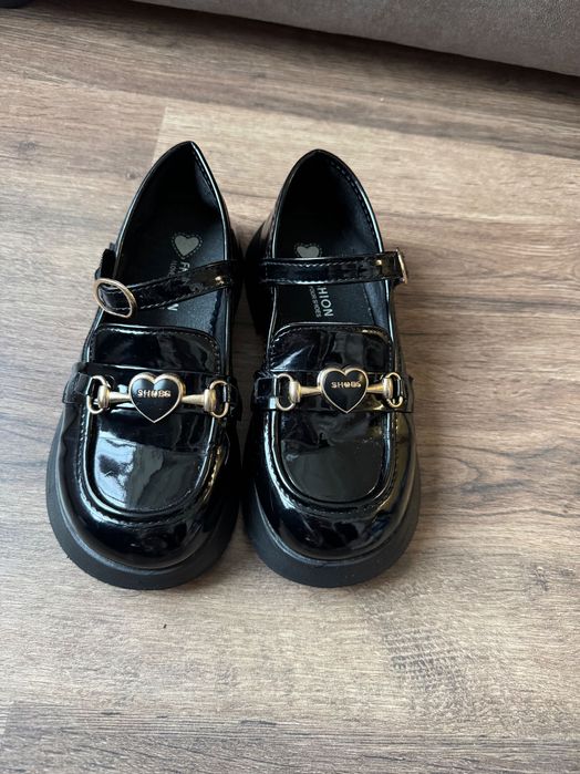 Лофери туфлі дівчинка