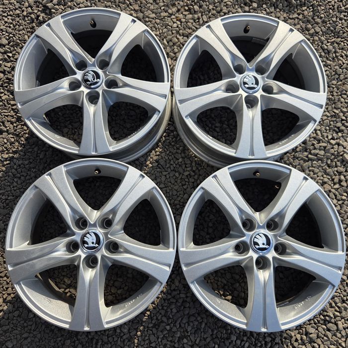 5 112 R16 Scoda Octavia Superb  VW Passat Golf Jetta