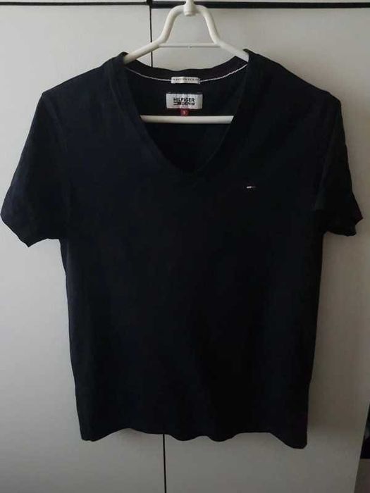 Koszulka w serek Tommy Hilfinger