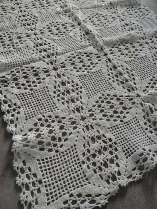 Caminho de Mesa em Crochet Manual Novo – Branco - 130x55 cm Artesanato