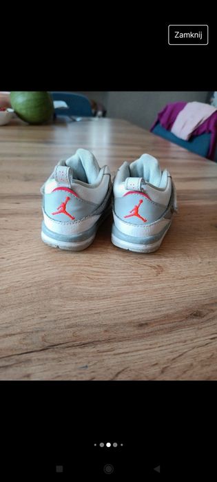 Buty sportowe dziecięce Jordan rozmiar 21