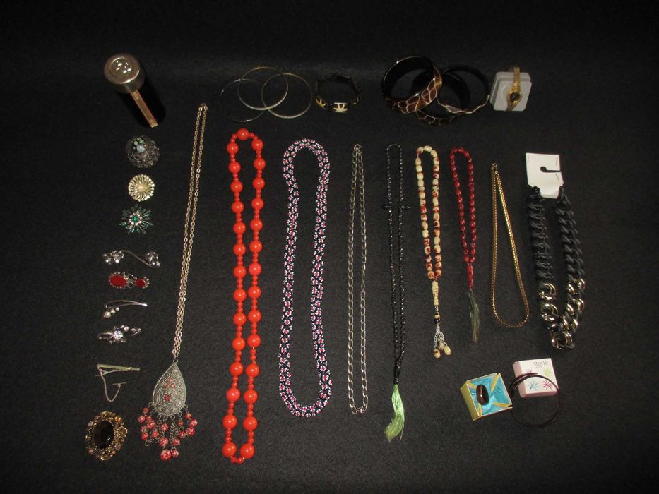 Conjunto de Bijuteria pulseiras colares relógio prata