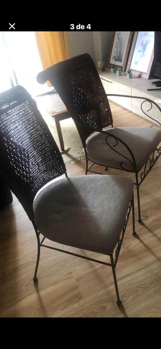 Mesa com cadeiras