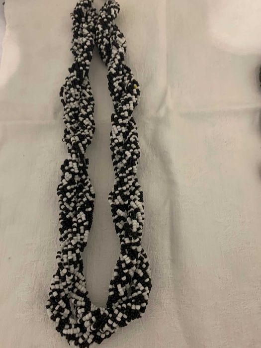 2 colares a não perder , excelente preço