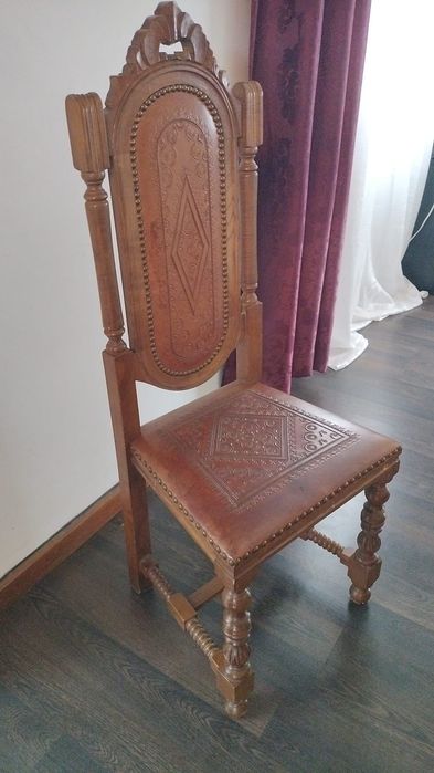 Cadeiras de madeira