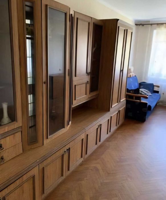 Идеальная локация - Королева/Глушко. 3 к.кв., кирпичный дом, 3 этаж.