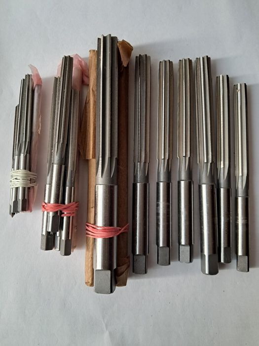 Райбер/развертка раздвижной,ручной ( Все размеры) ; сверло Р6м5,Р18