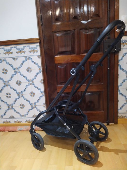 Carrinho de criança Cybex e Ovo Cybex