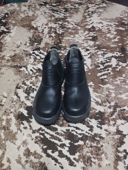 Спец взуття з твердим носком