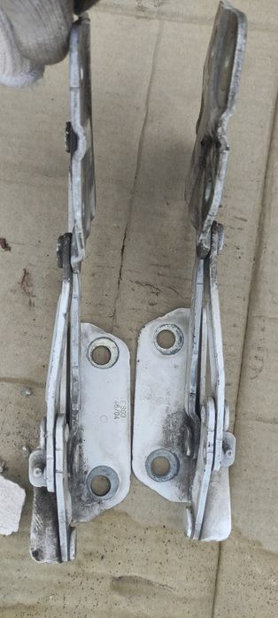 Петля навес капота, кронштейн volkswagen caddy 3 04-15 фольксваген кад