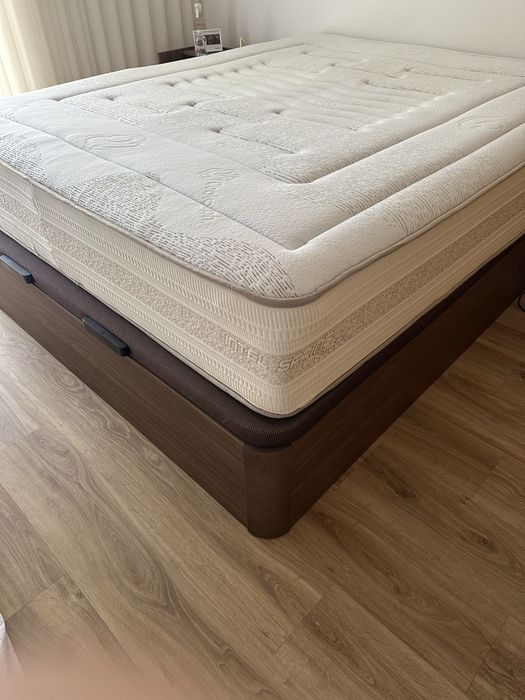 Sommier sem cabeceira 160 x 200 cm nogueira