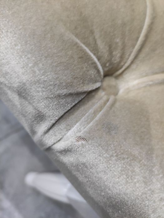 Taboret pufa stołeczek pikowany do toaletki