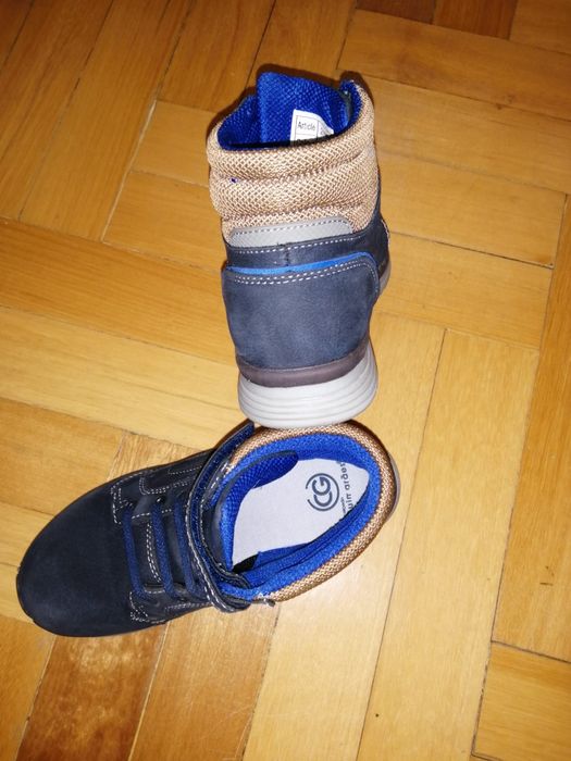 Botas para menino