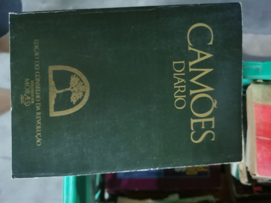 Livro CAMÕES diário