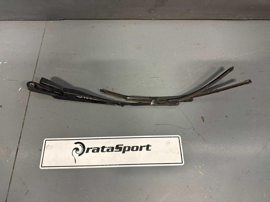 Braço Escova Frente Para Brisas Mercedes Classe A W177