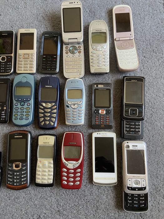 Мобильный телефон Nokia 3510i
