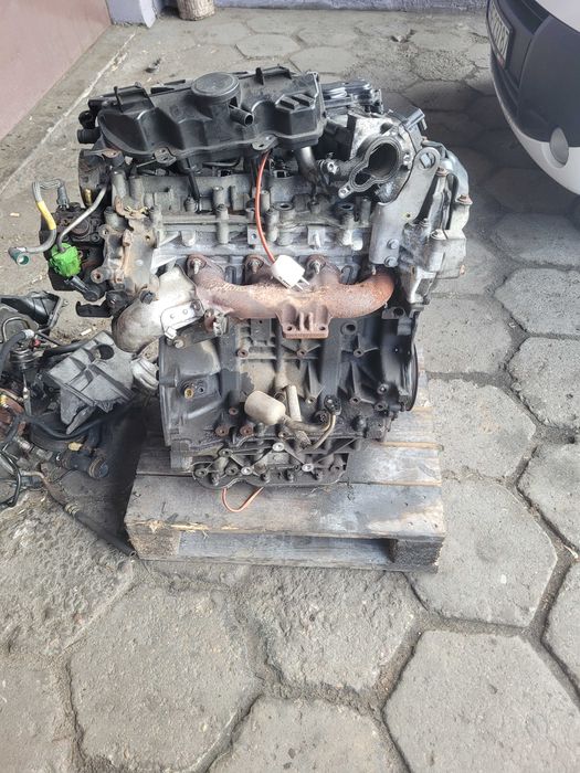 Silnik vivaro 2.0