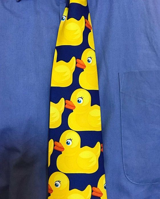 Легендарный галстук в уточку из сериала Как я встретил вашу маму