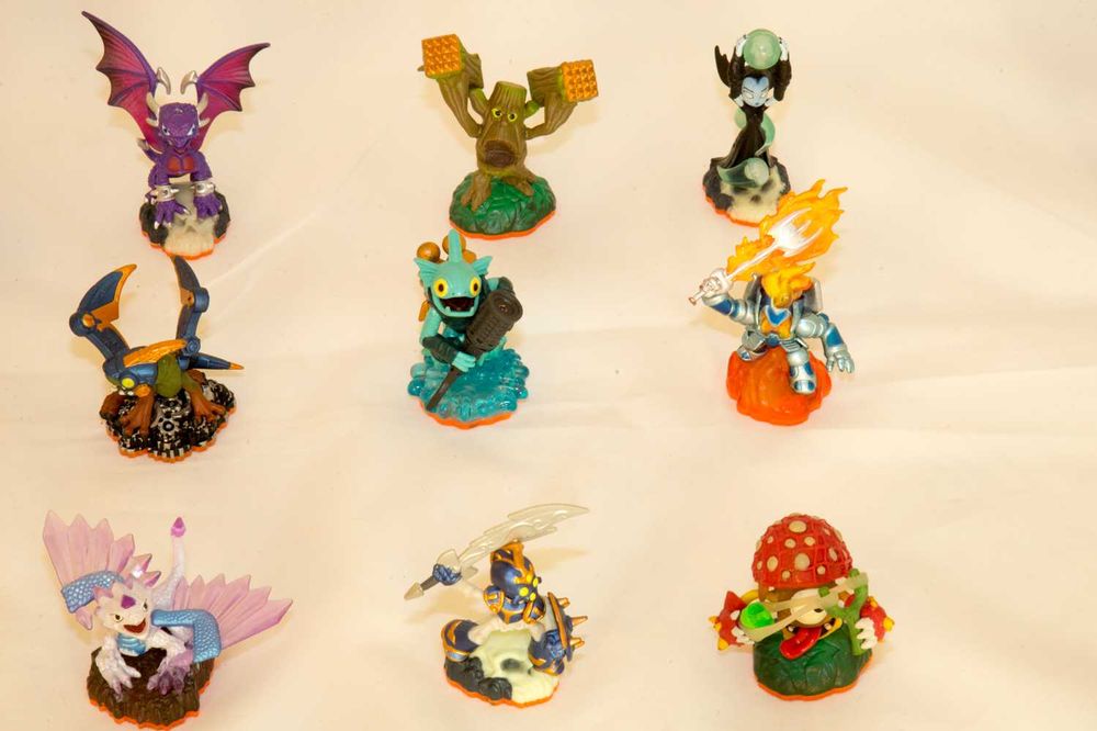 Conjunto Lote Skylanders 30 Figuras e Saco Original