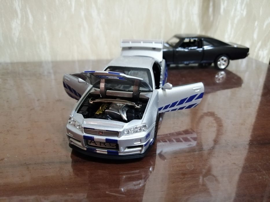 Моделька Dodge Challenger,Nissan GTR34 Skyline, Porsche 911,Bugatti