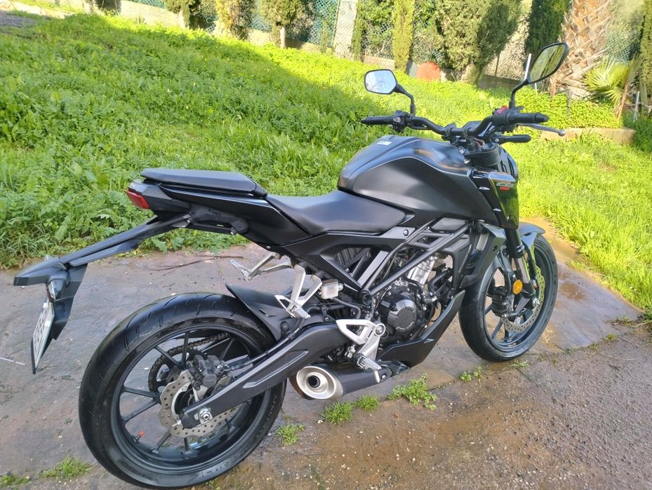 Honda Cb 125 R black edition