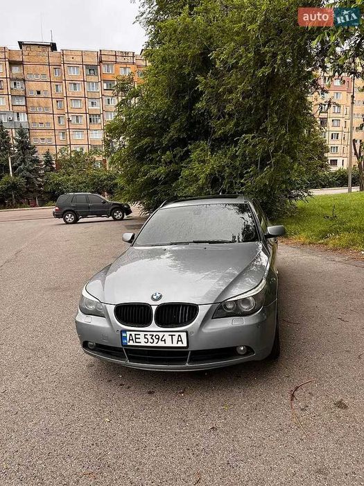 BMW 5 Series 2004