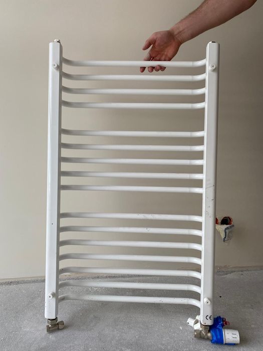 Grzejnik łazienkowy DELFIN CLASSIC typ C, biały	920 x 530, DEL 723077