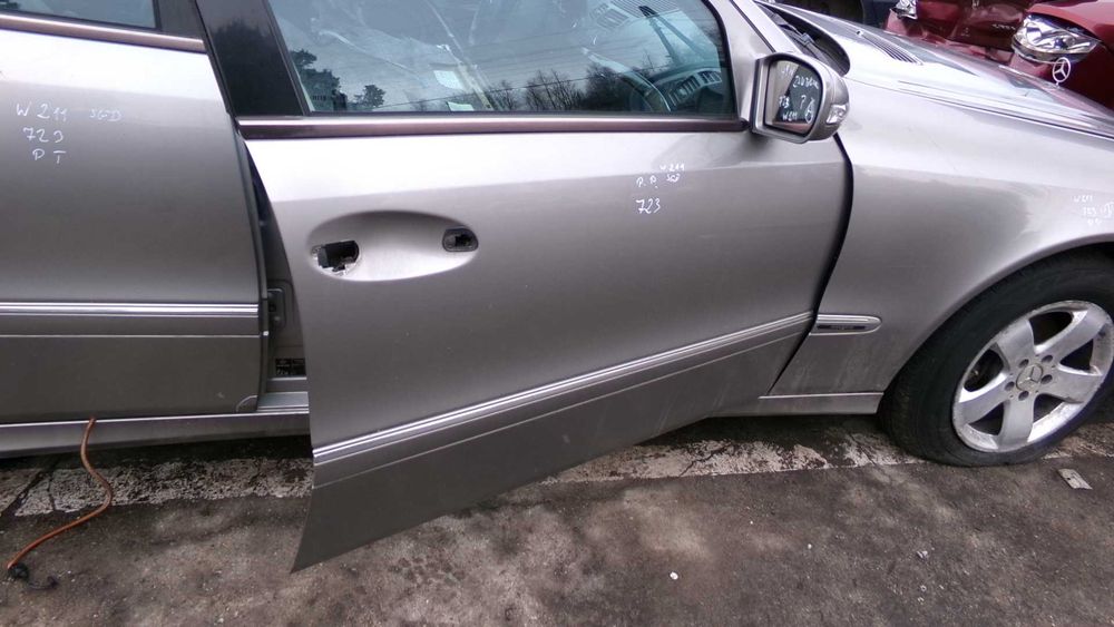 Maj66 Drzwi prawe przednie mercedes w211 e klasa 723 sedan