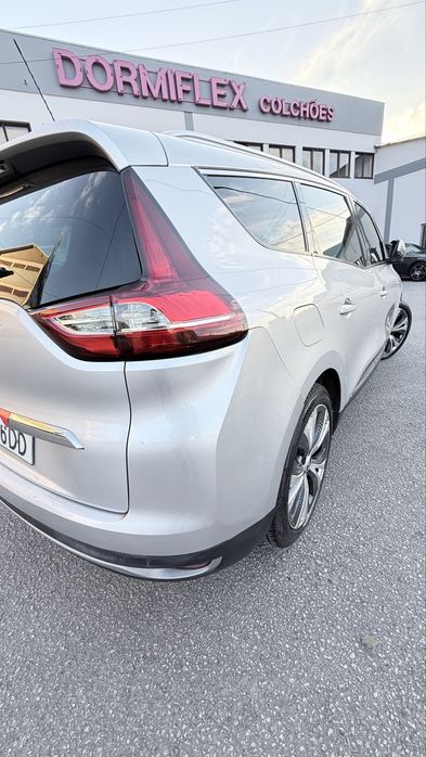 renault grand scénic 7 lugares , ano 2018 , caixa automatica, sensor . Gps .AC