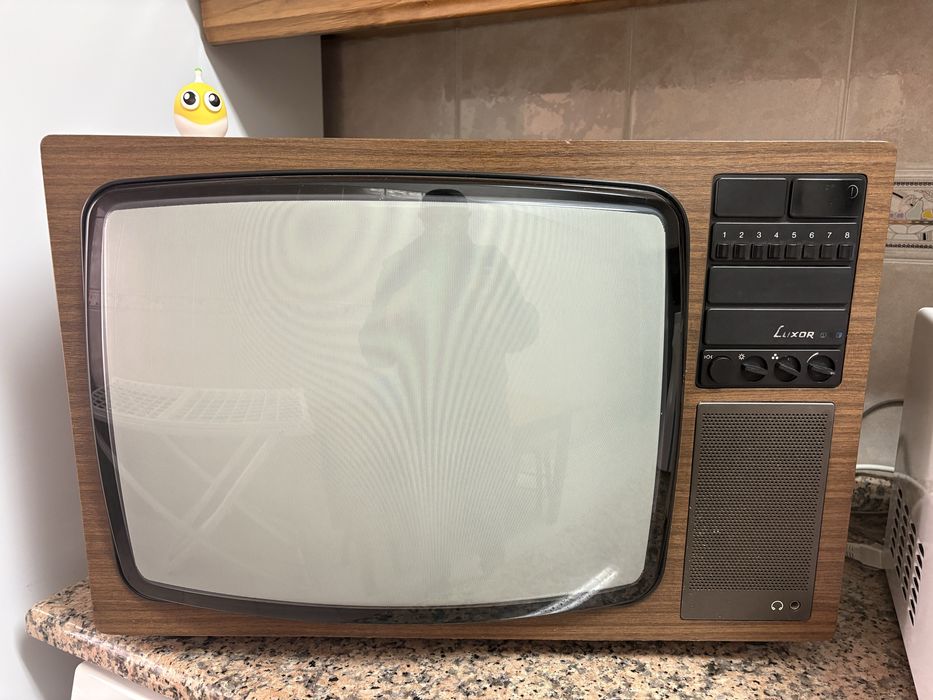 televisão antiga