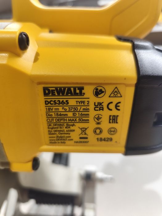 DeWal DCS365/ безщіткова акумуляторна торцовка Девол