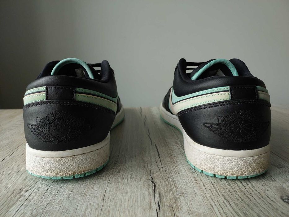 Кросівки Nike Air Jordan 1 Low SE Tropical Twist