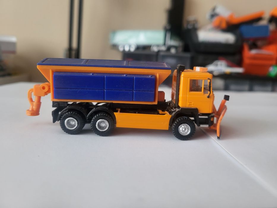 MAN F90 pług śnieżny 1/87