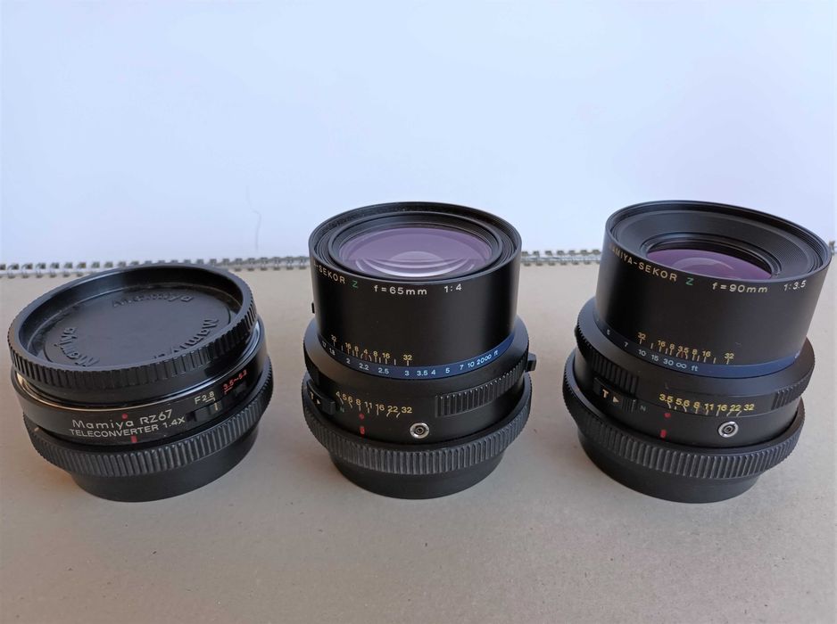 Mamiya RZ 67 (SÓ teleconversor 1.4, mala alumínio, punho e para-sol)