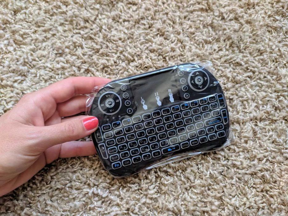 Бездротова QWETY клавіатура Rii mini i8 Blus чорного кольору