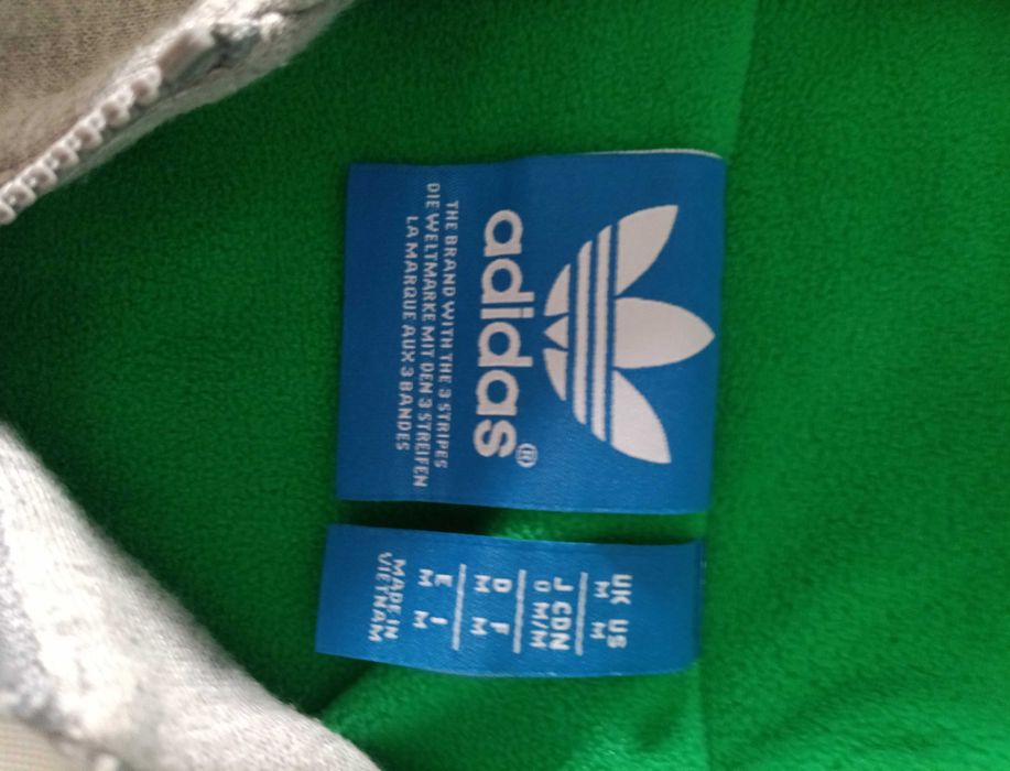 Casaco com capuz Adidas
