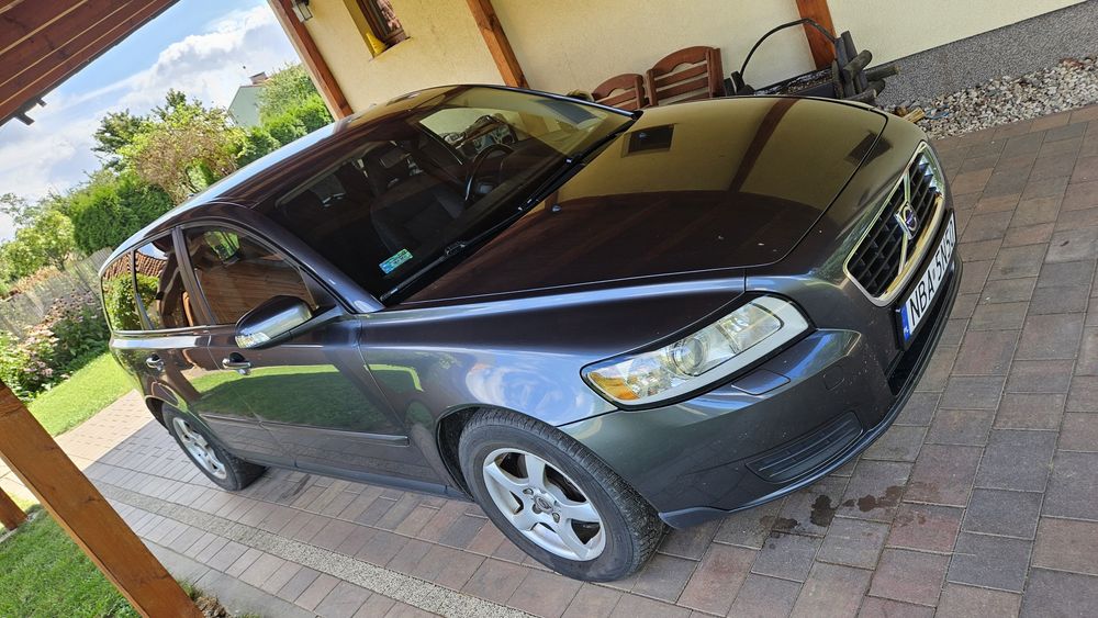 Volvo V50