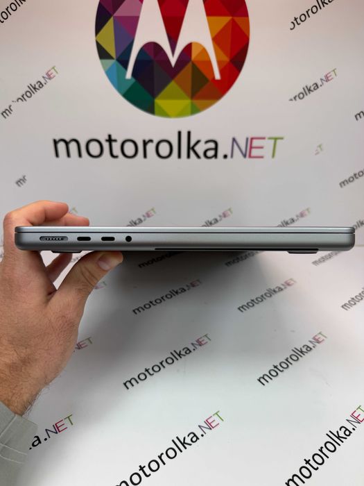 Ноутбук MacBook Pro 14 M3 8CPU/10GPU 16RAM 512SSD Space Gray 93% (68 циклов) MDM