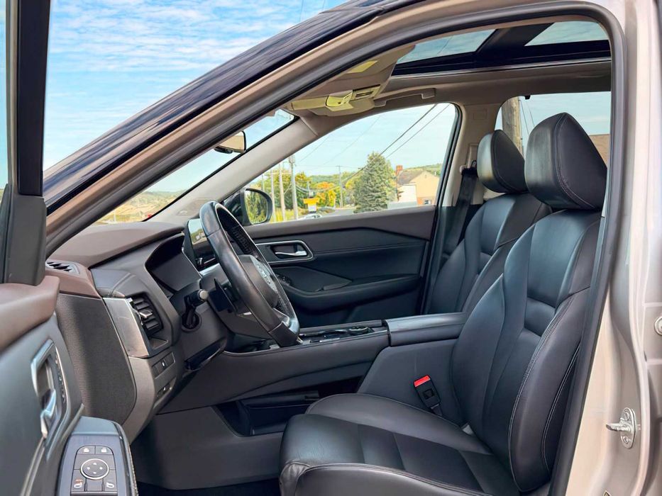 Nissan Rogue SL      2021