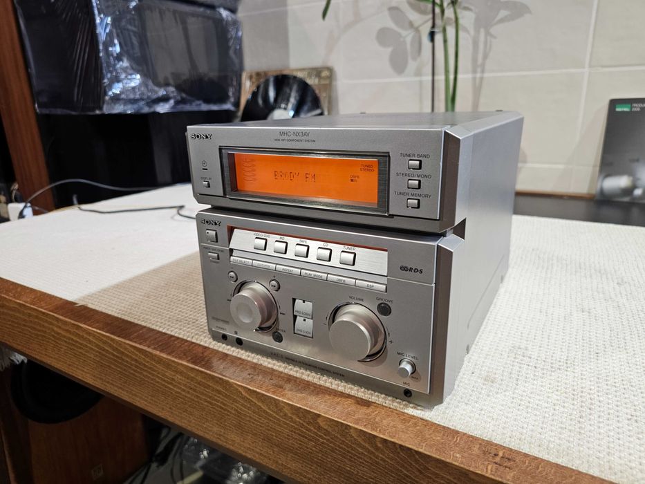 Ресивер Sony MHC-NX3AV 2 x 90 Вт