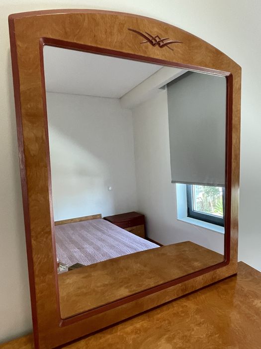 Cómoda com espelho
