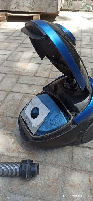 Продам пылесос Samsung 2000w.