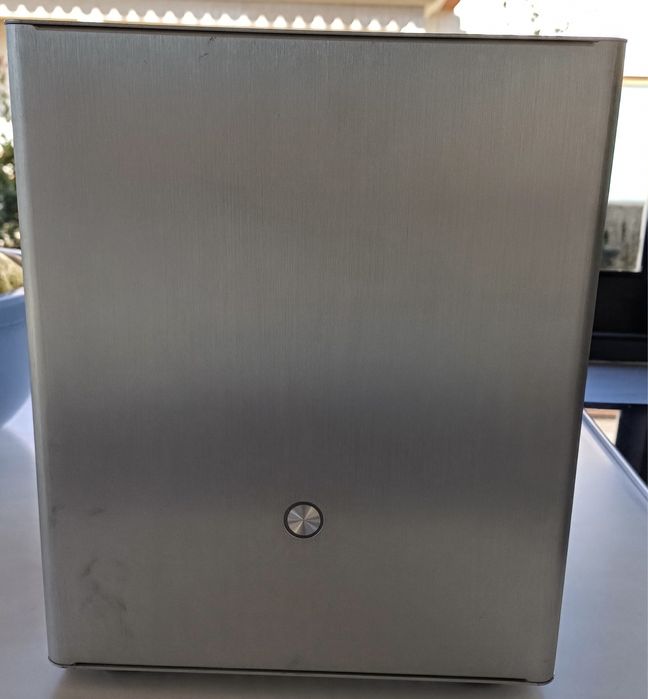 Caixa Mini ATX aluminio
