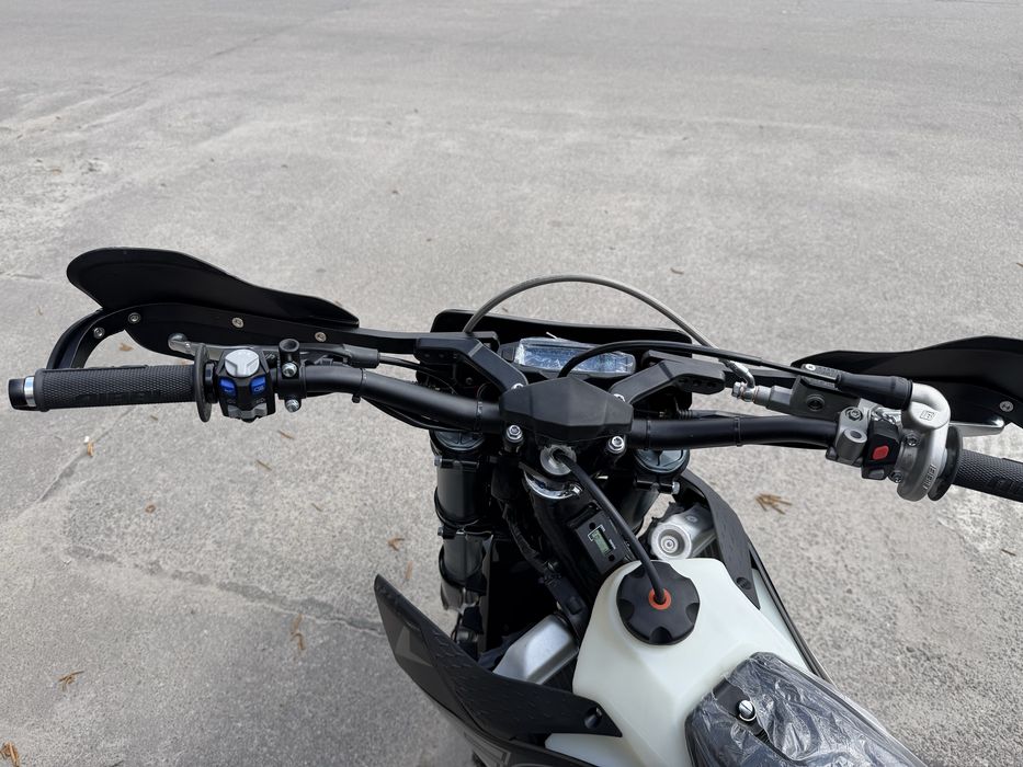 Мотоцикл Esx nb300 lite