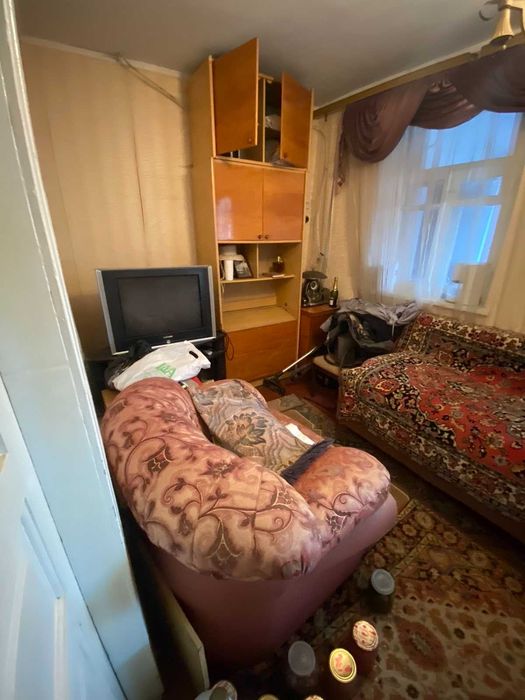 Продаж дешевого будинку з 10-ма сотками землі VS ID:29090