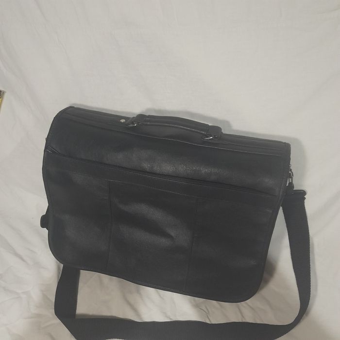 Продам муж.портфель клас.стиль.