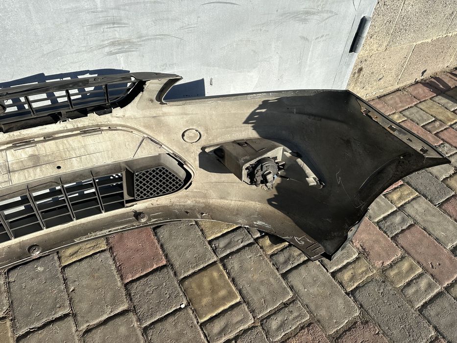 Бампер передний Ford Focus ST MK2