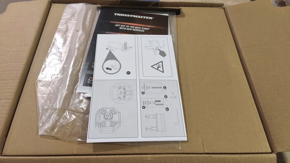 PlayStation Thrustmaster novo em folha