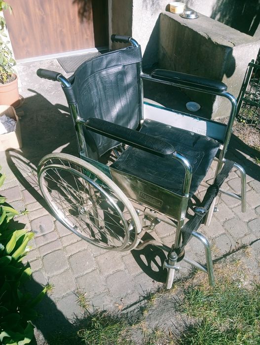 Sprzedam wózek oraz balkonik